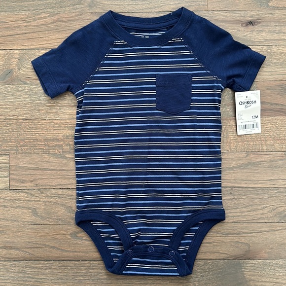 🌟NEW🌟 12 month boy onesies - 2 pack! - Picture 3 of 5